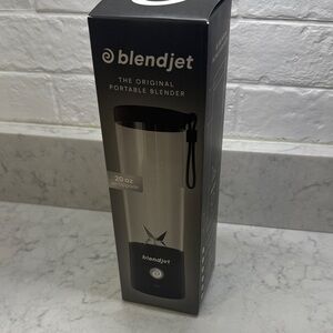 BlendJet 2 The Original Portable Blender - Brand New!